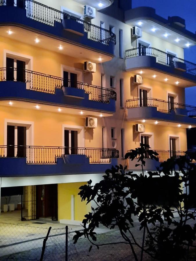 Amarildo Hotel Himare Exterior photo