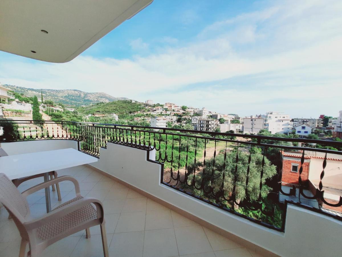 Amarildo Hotel Himare Exterior photo