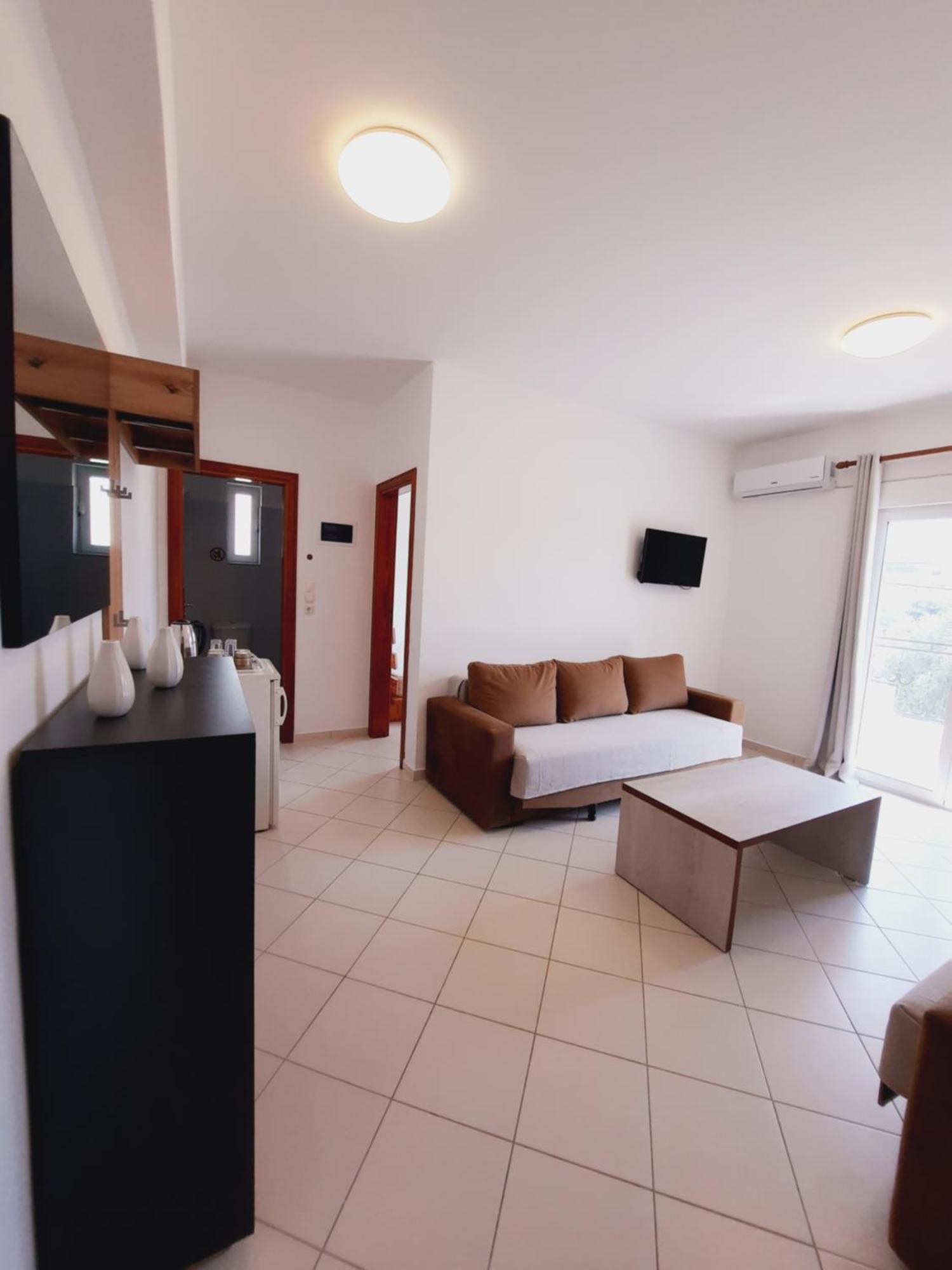 Amarildo Hotel Himare Exterior photo