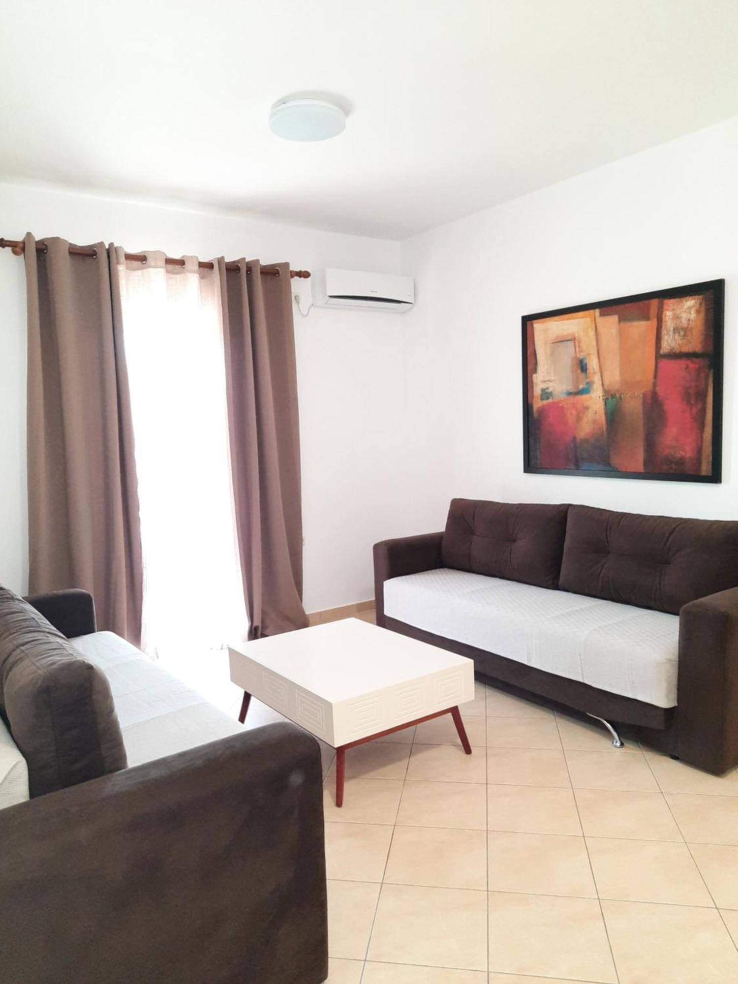 Amarildo Hotel Himare Exterior photo