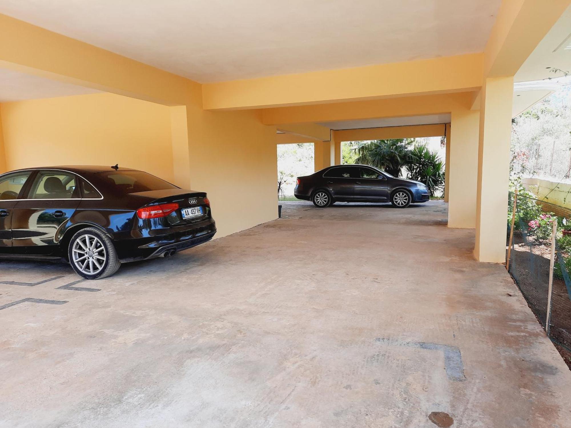 Amarildo Hotel Himare Exterior photo