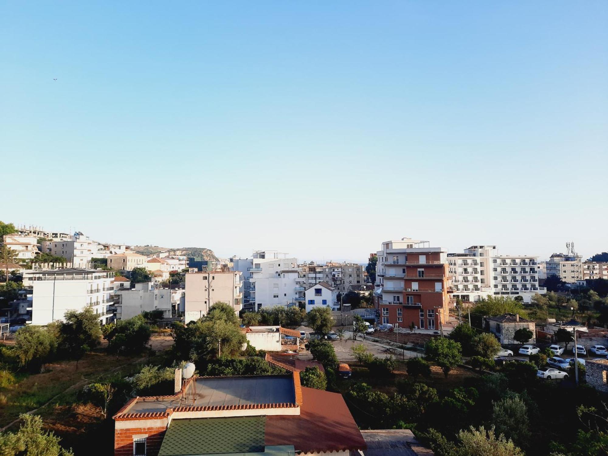 Amarildo Hotel Himare Exterior photo