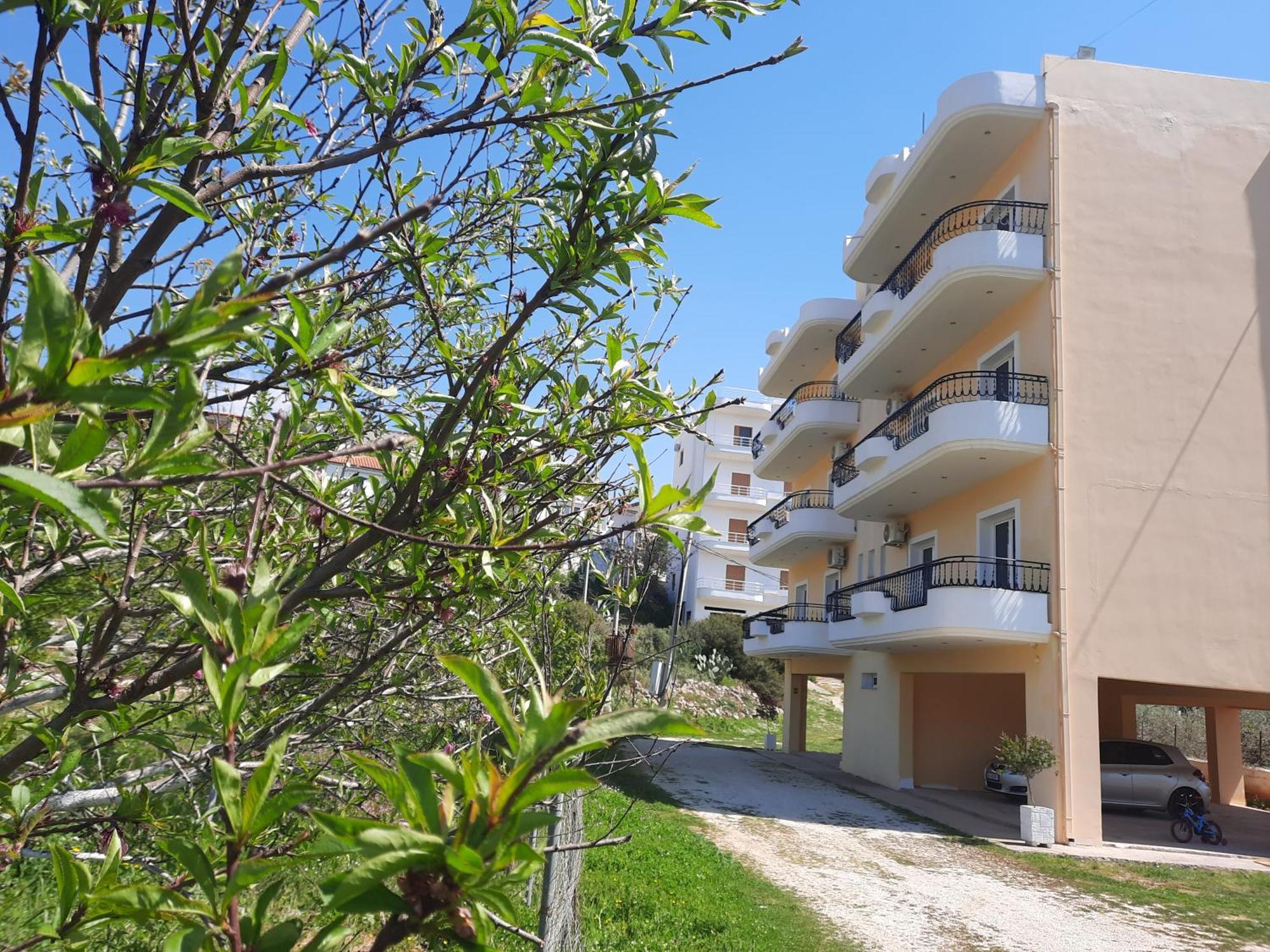 Amarildo Hotel Himare Exterior photo