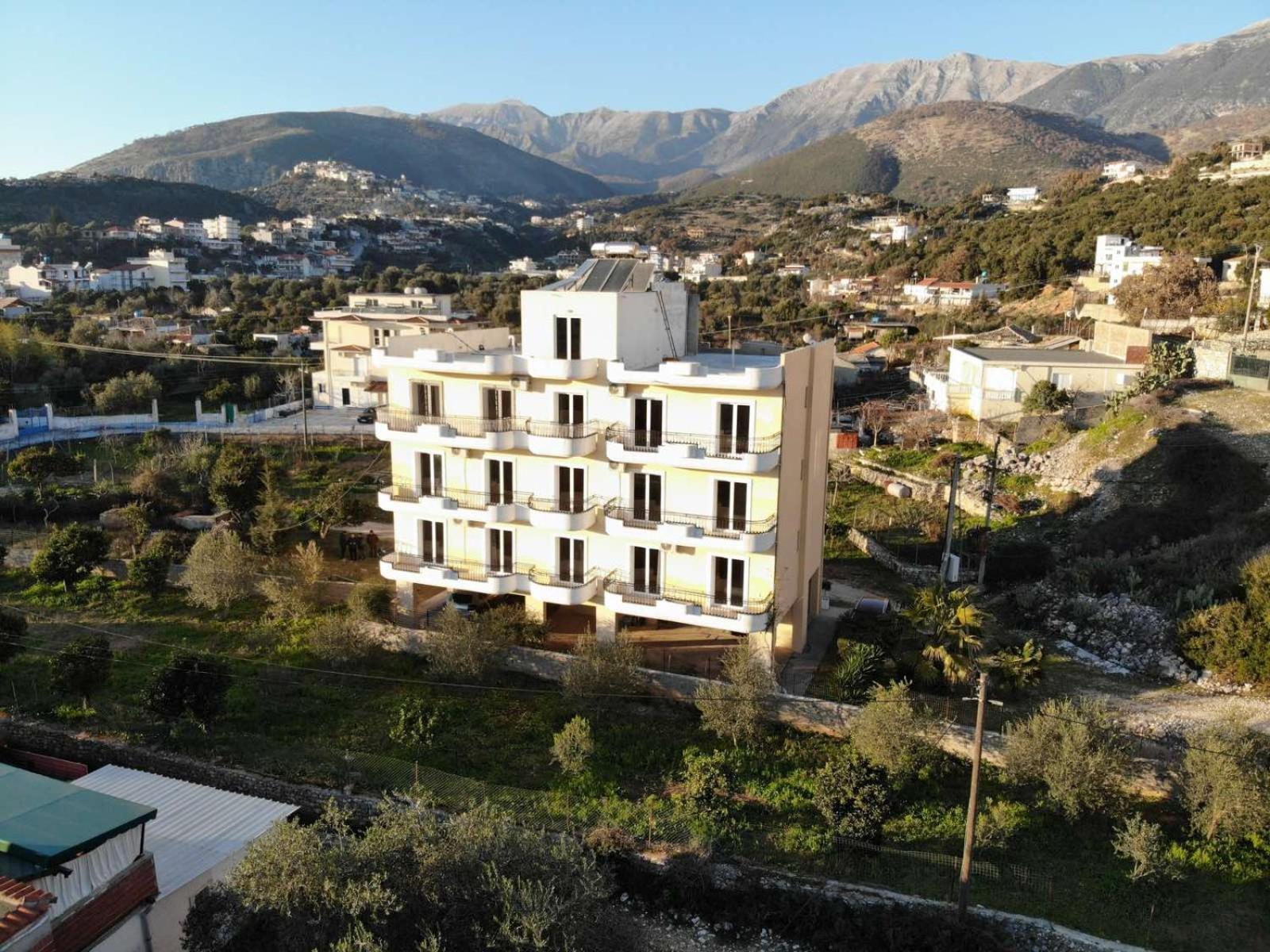 Amarildo Hotel Himare Exterior photo