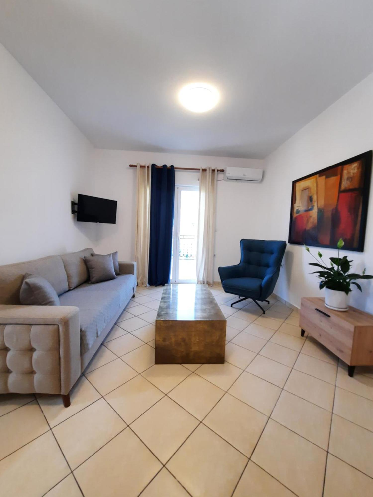 Amarildo Hotel Himare Exterior photo